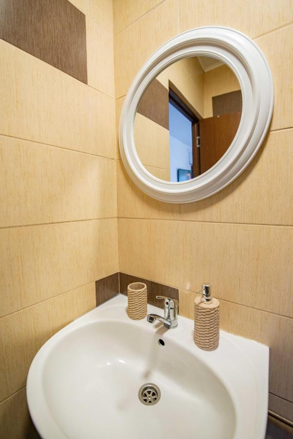 Casa Dumitrescu Hotel นาโวดาริ ภายนอก รูปภาพ
